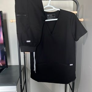 Figs scrubs set